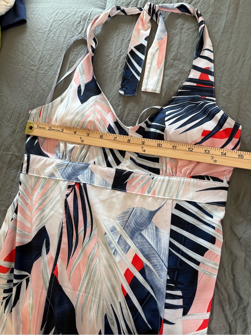 Athleta Pack Anywhere Tropical Halter Dress. Size 6. - Picture 9 of 14